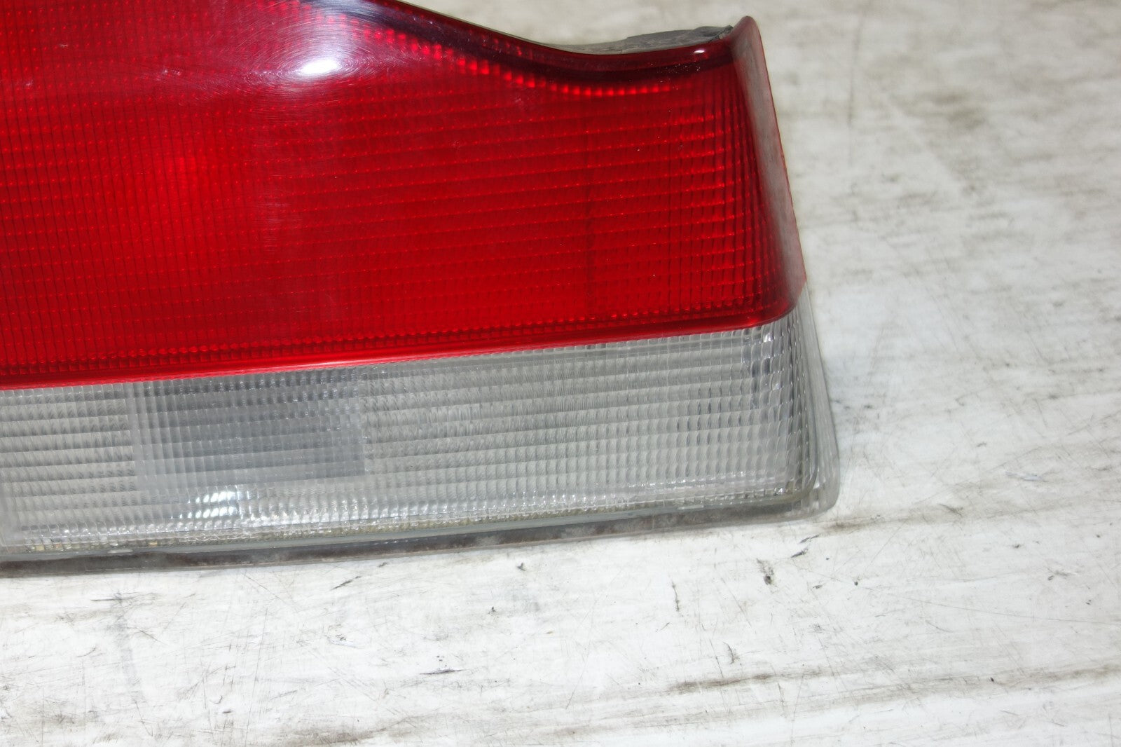 JDM 1996-2000 HONDA DOMANI ACURA EL TRUNK LIGHT  LEFT SIDE LAMP FITS ACURA EL