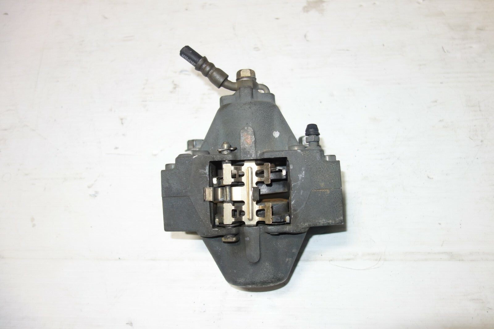 JDM 2001-2005 LEXUS IS300 GENUINE REAR BRAKE CALIPERS OEM LEFT & RIGHT SXE10