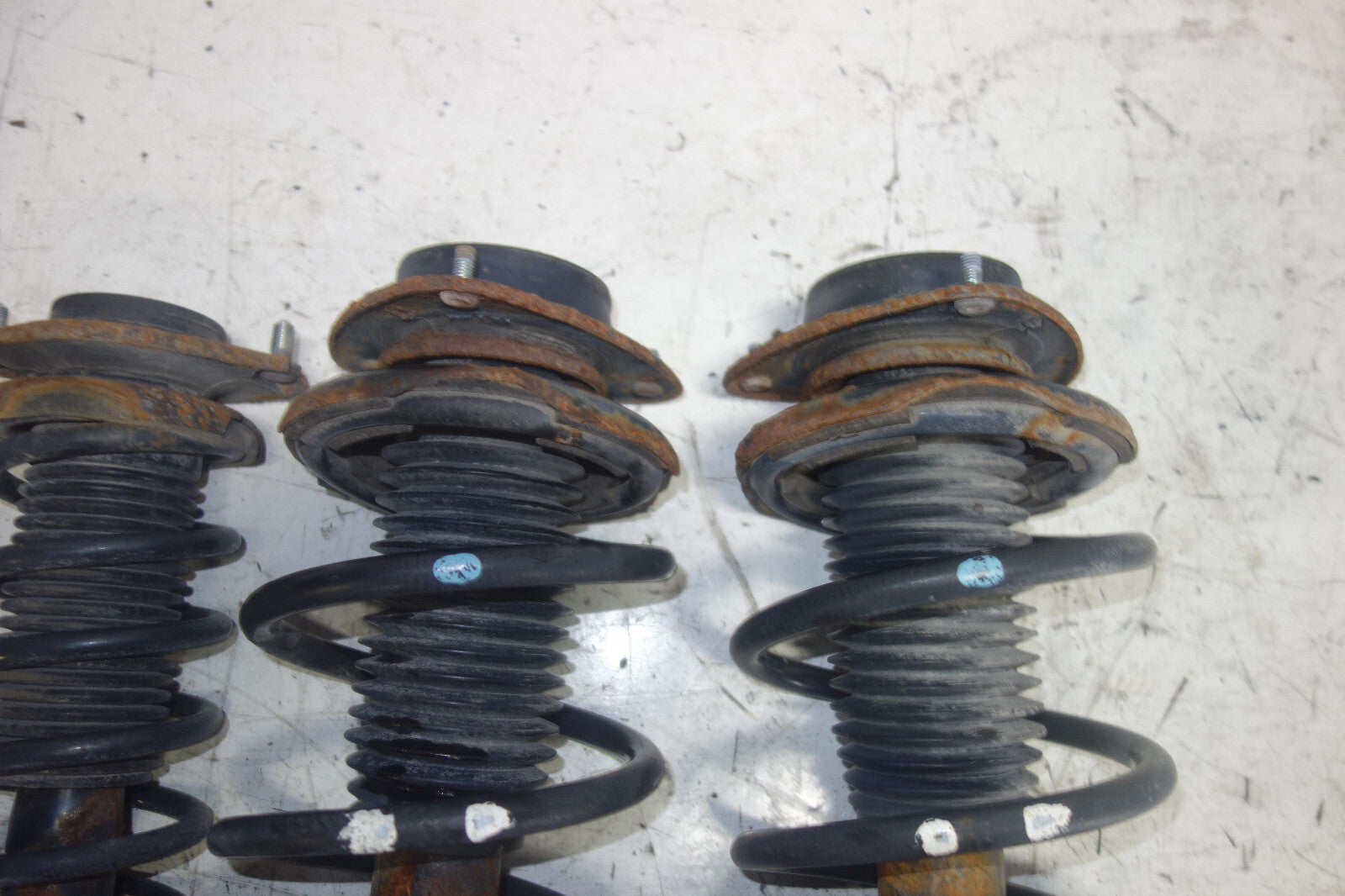 JDM Subaru Forester 2009 2010 2011 2012 2013 SH5 SH9 Japan Shocks Struts Springs