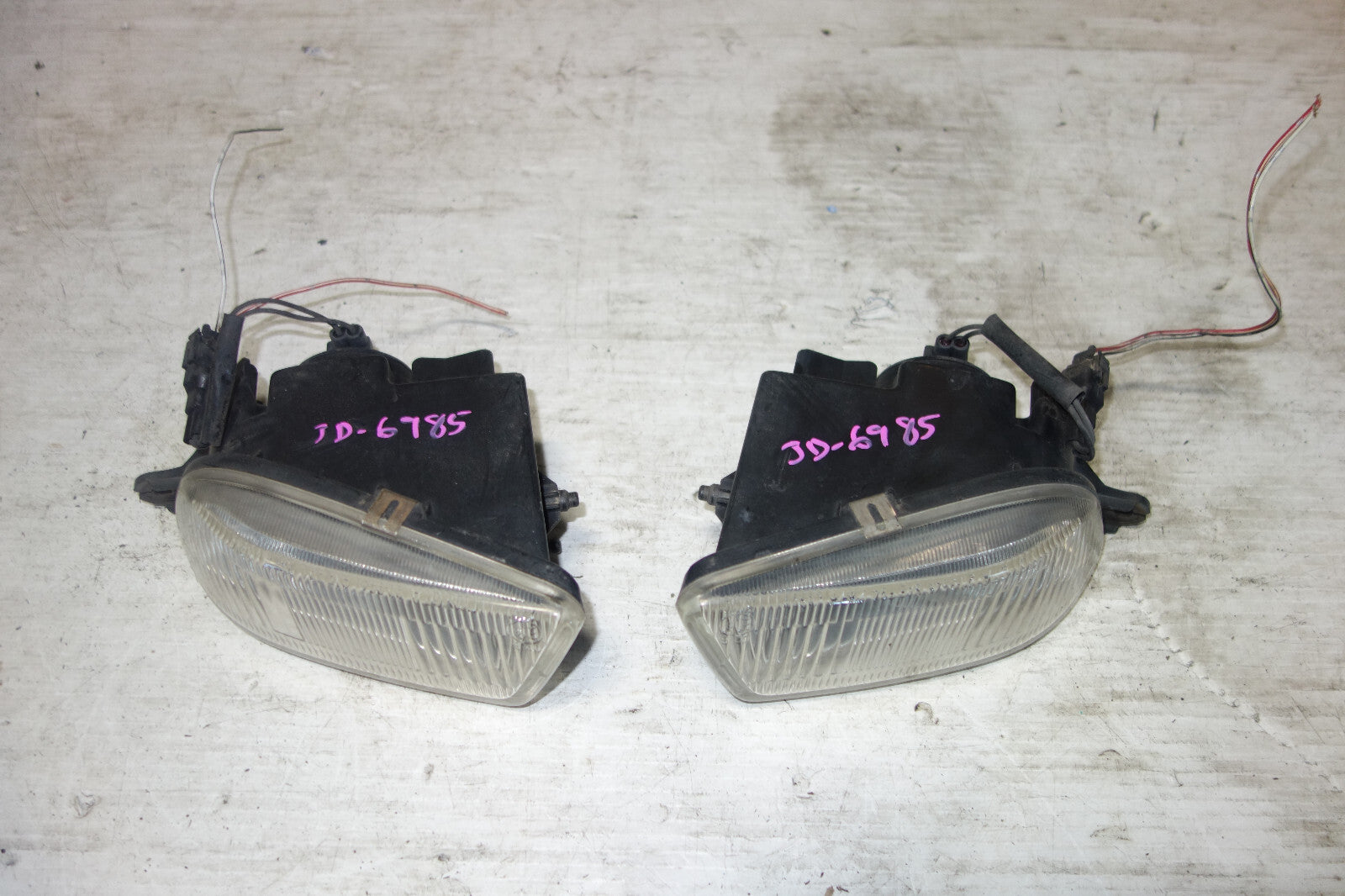 JDM Toyota Celica ST202 Front Fog Lights Fog Lamps 1994-1999 Used OEM Left Right
