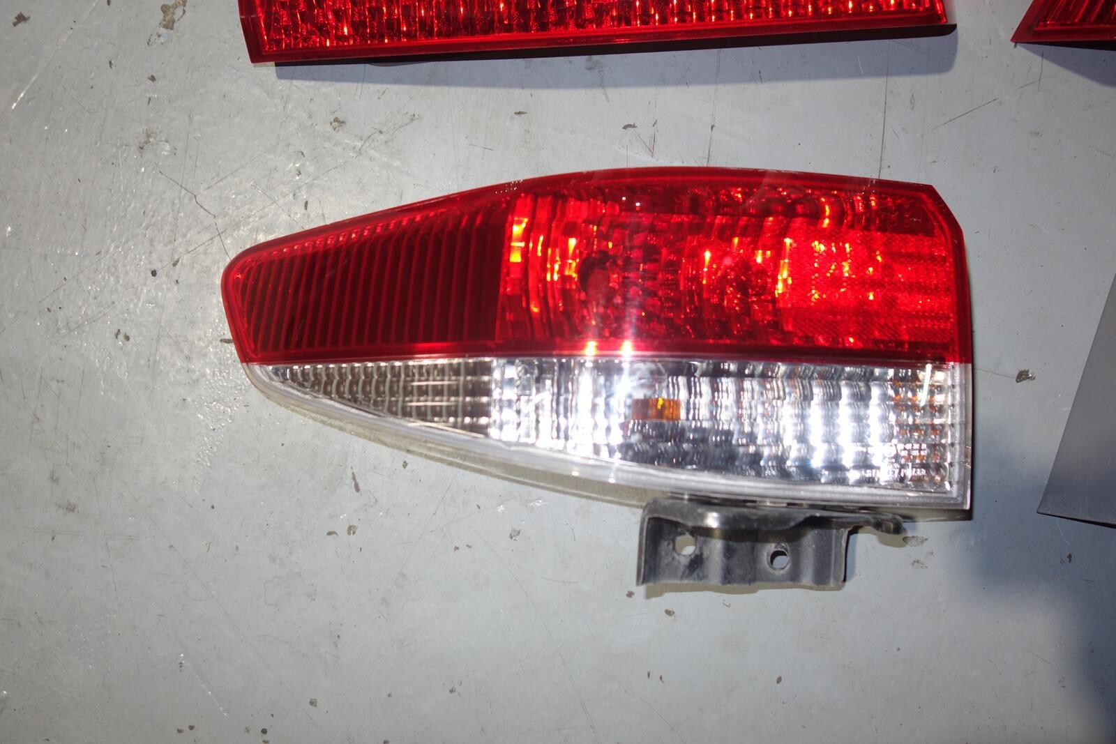 JDM 2003-2005 HONDA ACCORD INSPIRE UC1 USED OEM TAIL LIGHTS LAMPS 4 DOOR SEDAN