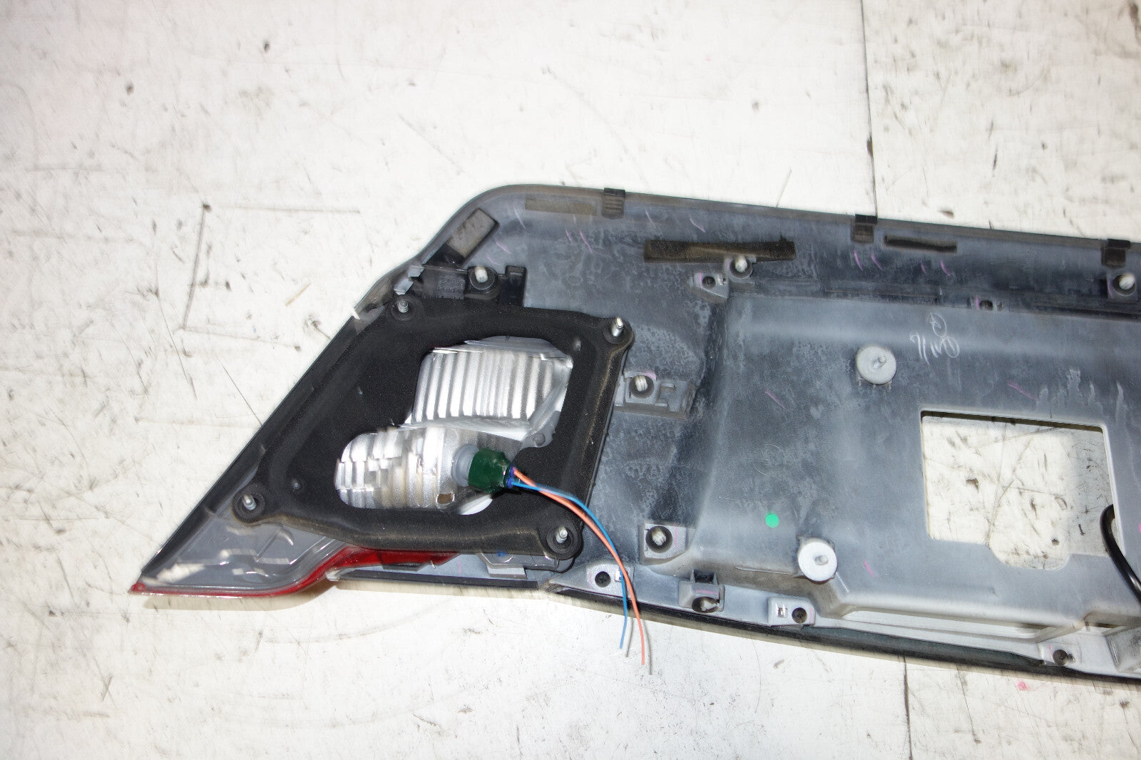 JDM NISSAN FUGA KY51 Infiniti M37 M56 Trunk Lid Trunk Lid Inner Trunk Lights