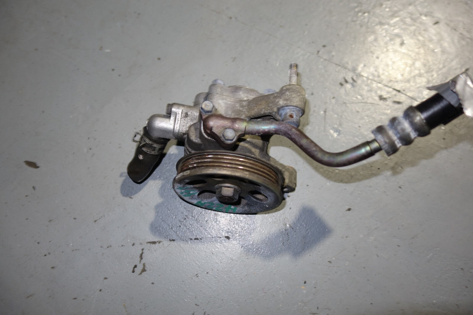 HONDA PRELUDE POWER STEERING PUMP PULLEY OEM P5M 2.2L H22A 1997-2001