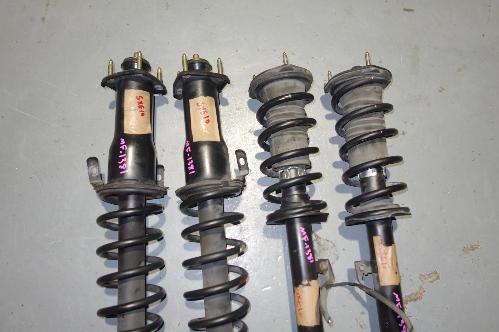 JDM Lexus IS300 Altezza SXE10 OEM Shocks Struts Springs Suspension 2001-2005