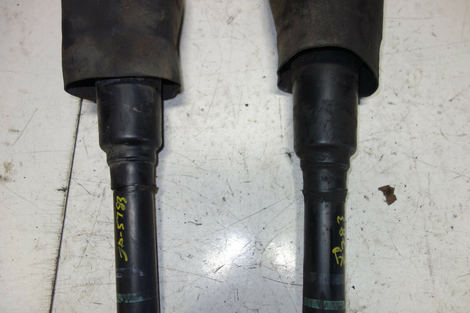 Lexus LS430 Rear Left + Right Air Shocks Struts Absorbers 2001-2006 Pair JDM