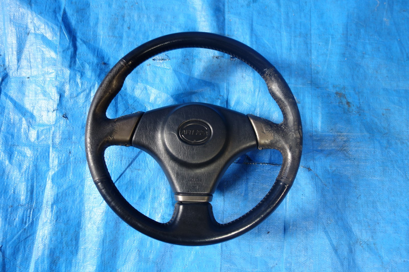 JDM Lexus IS300 / Altezza SXE10 OEM 3 Spoke Steering Wheel & Hub 2001-2005 #3218