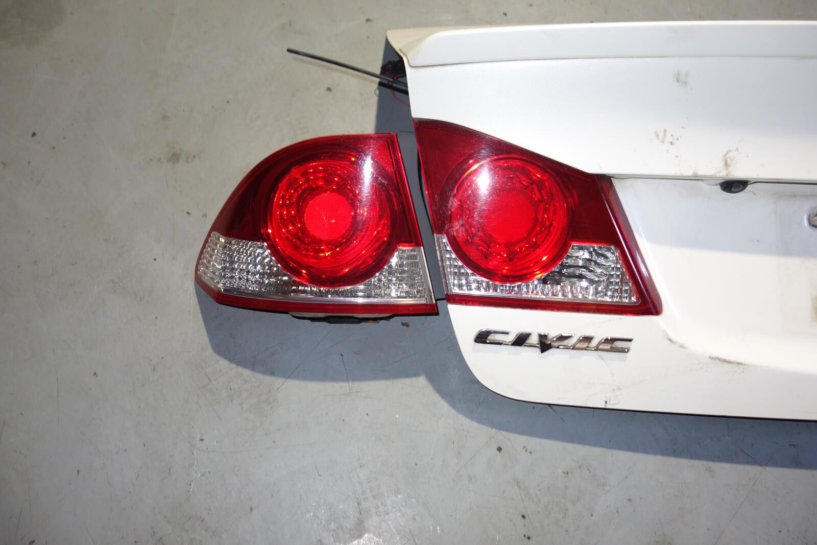 JDM Honda Civic  Acura CSX Trunk Lid Tail Light Trunk Lights Spoiler OEM 06-2011