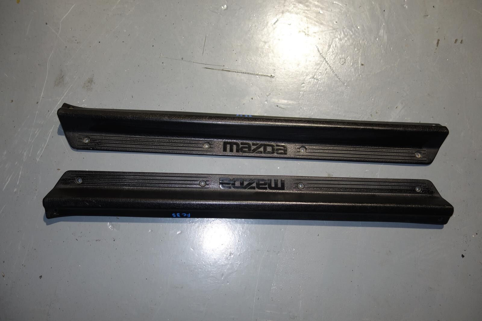 JDM 1986-1991 MAZDA RX-7 GENUINE FC3S DOOR SILL SCUFF KICK PLATE PANEL VERY RARE