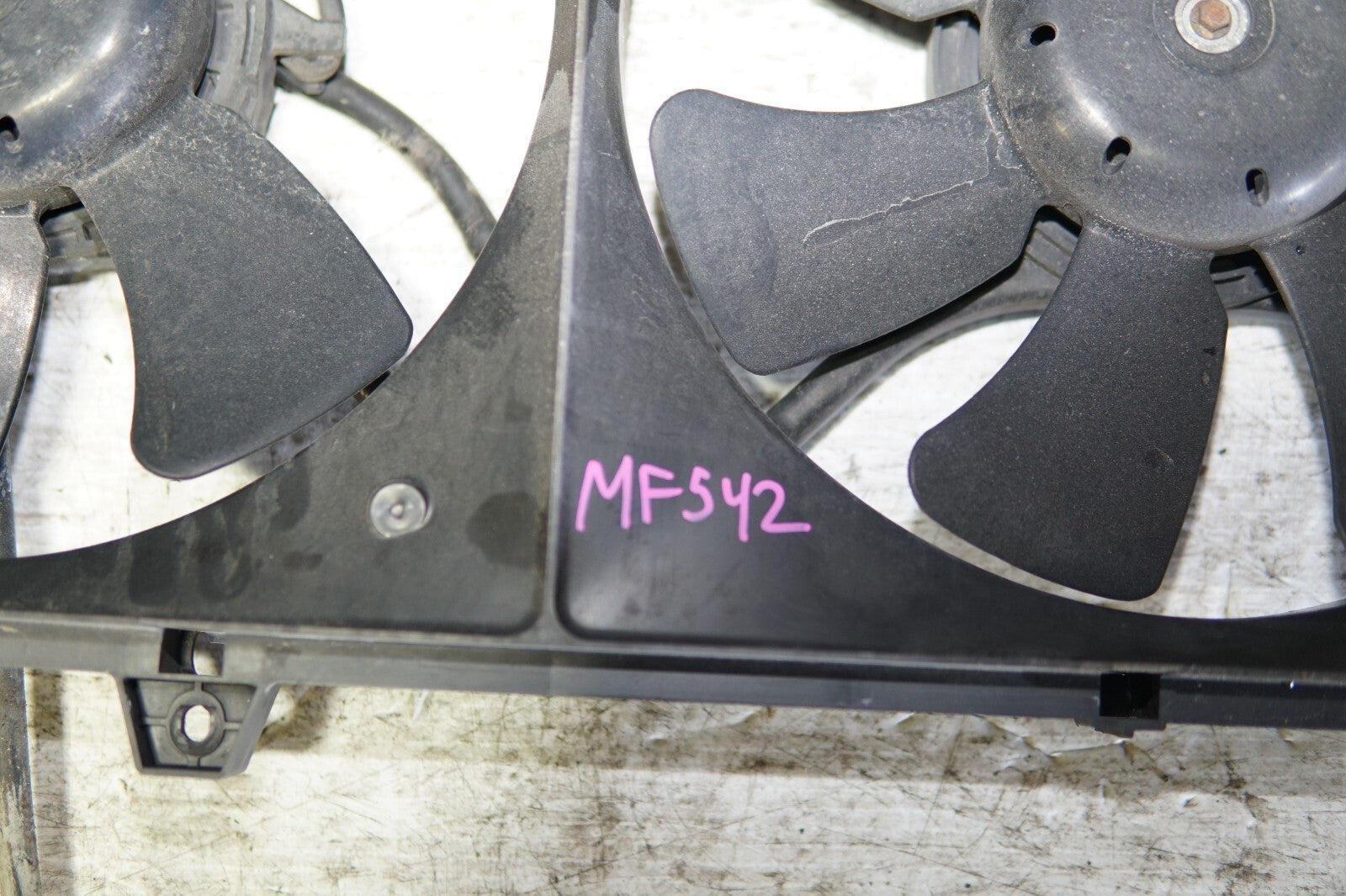 JDM 2003-2008 SUBARU FORESTER OEM RADIATOR ASSEMBLY SHROUD SG5 RAD FAN