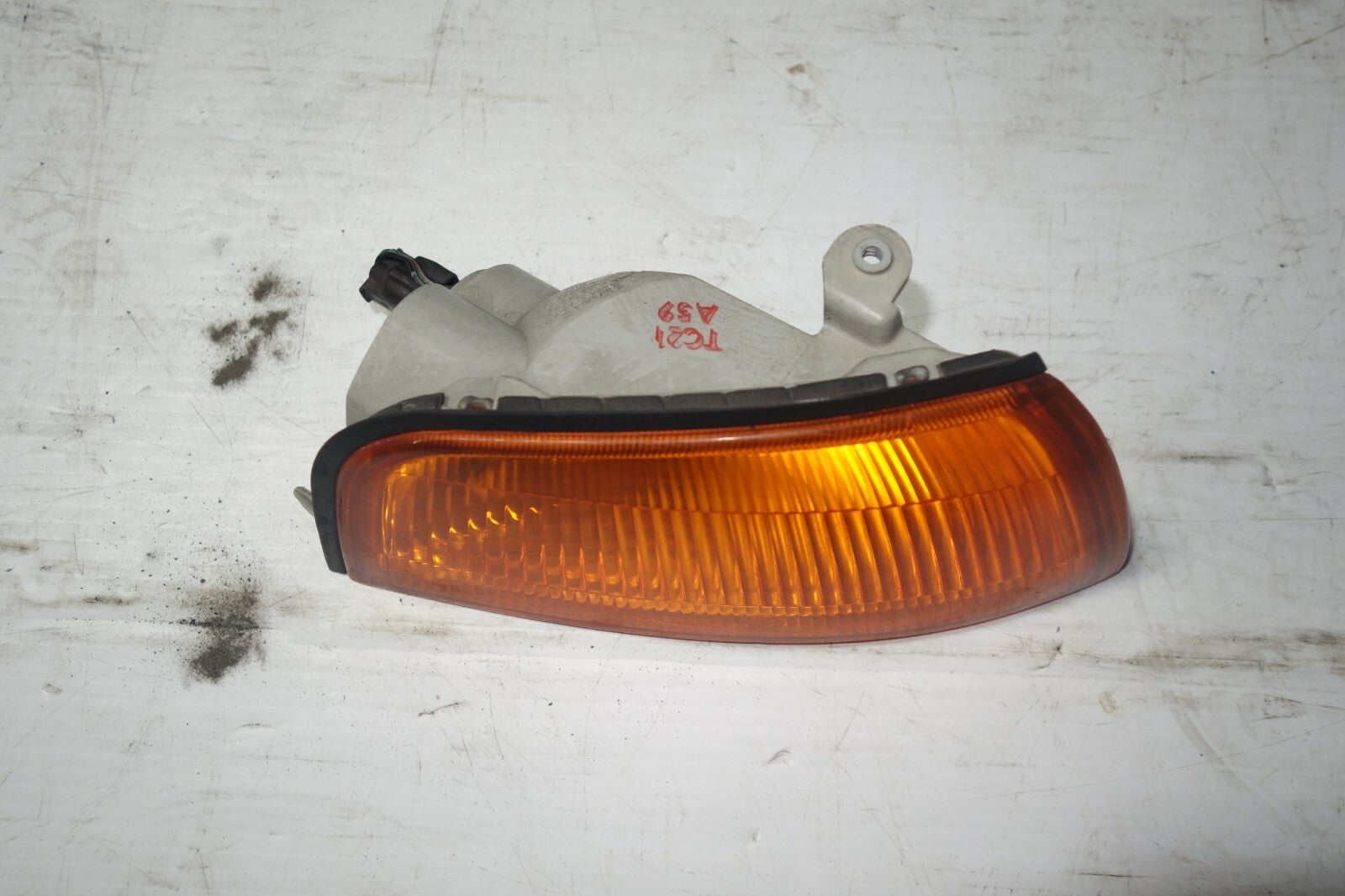 JDM 1996-1998 MITSUBISHI LANCER AVO 4 OEM FRONT RIGHT CORNER LIGHT SIGNAL LIGHTS