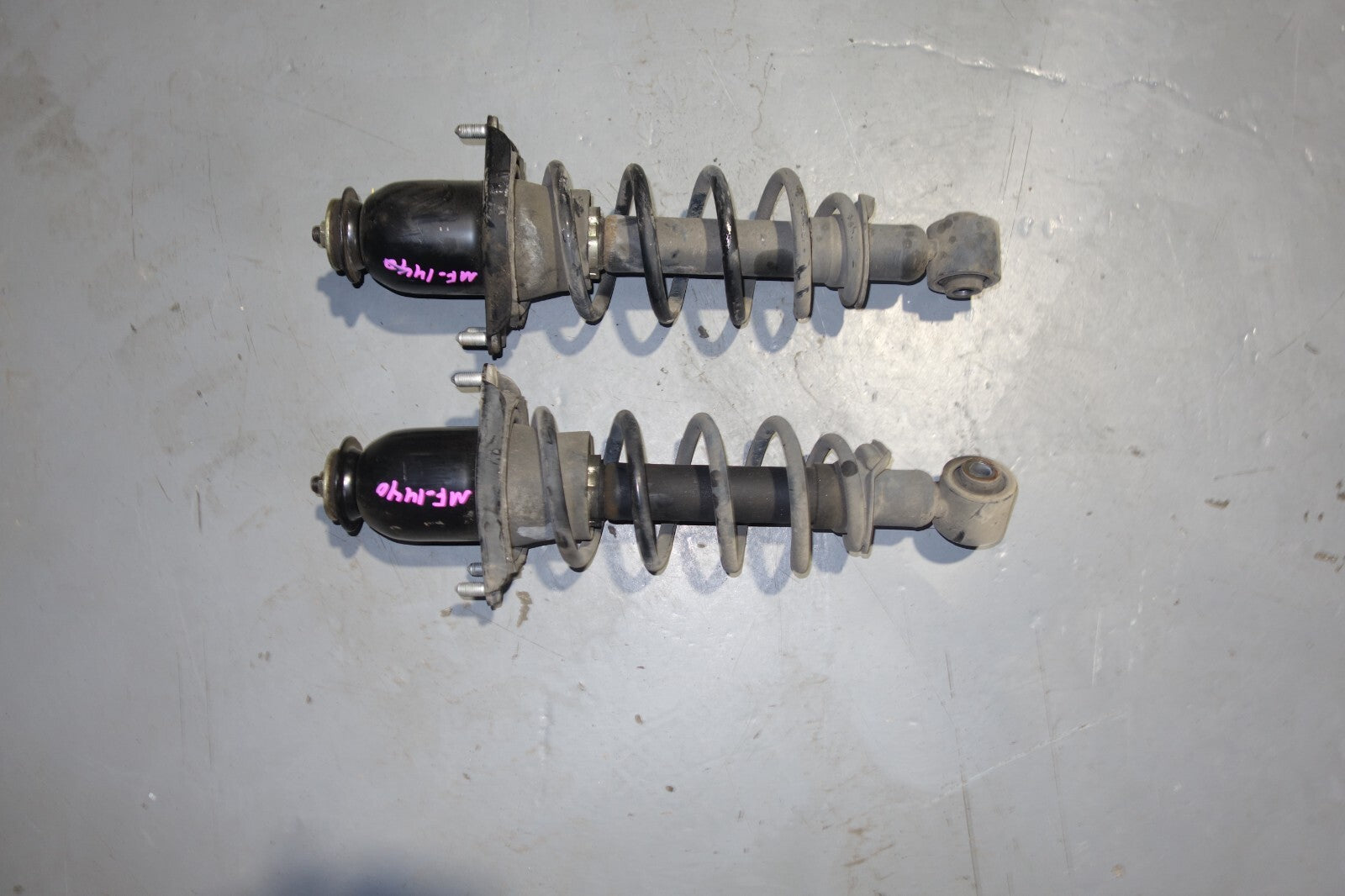 JDM 2000-2005 TOYOTA CELICA REAR SHOCKS STRUTS COIL SPRING LEFT & RIGHT