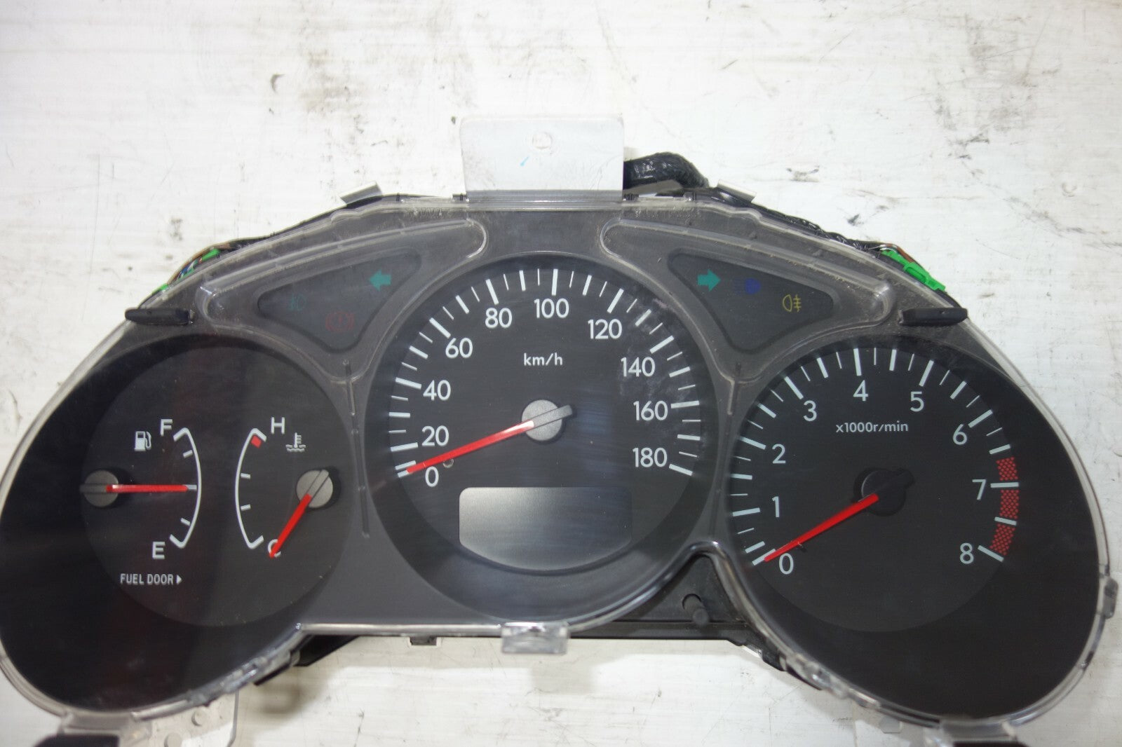 JDM SUBARU FORESTER SG5  MANUAL 5 SPEED GAUGE CLUSTER  SPEEDOMETER 2003-2008