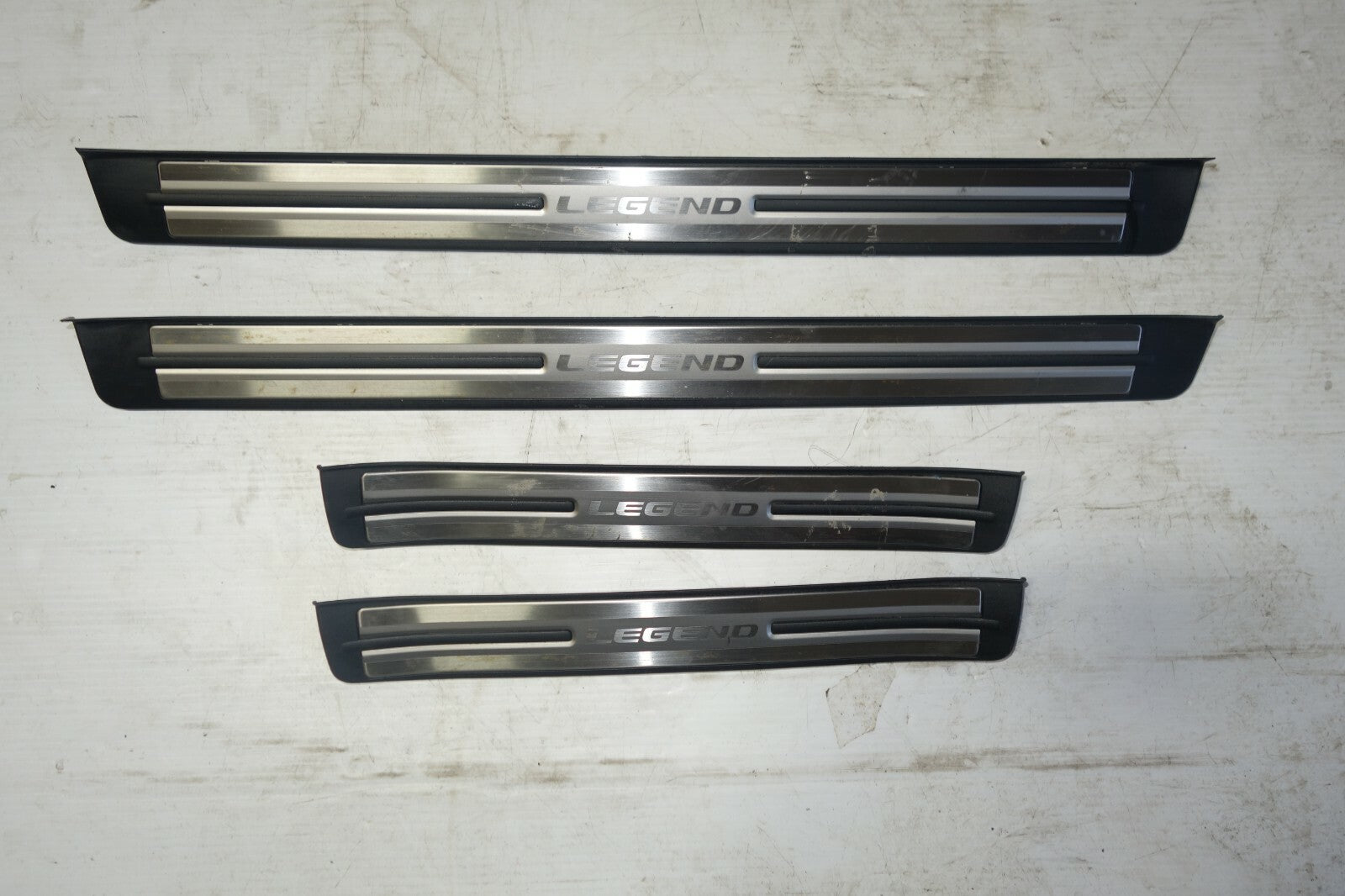 JDM 2005-2008 ACURA RL HONDA LEGEND OEM DOOR SILLS TRIM SCUFF PLATES SIDE STEPS