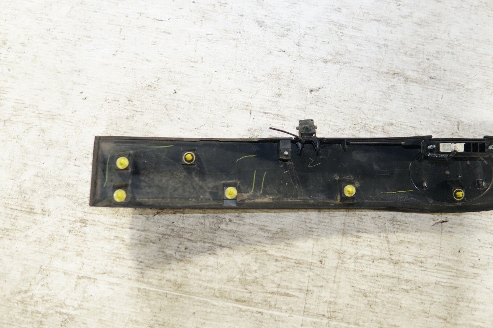 JDM Toyota Prius Rear CENTER GARNISH  ZVW30 2010-2011-2012-2013-2014-2015 MF-363