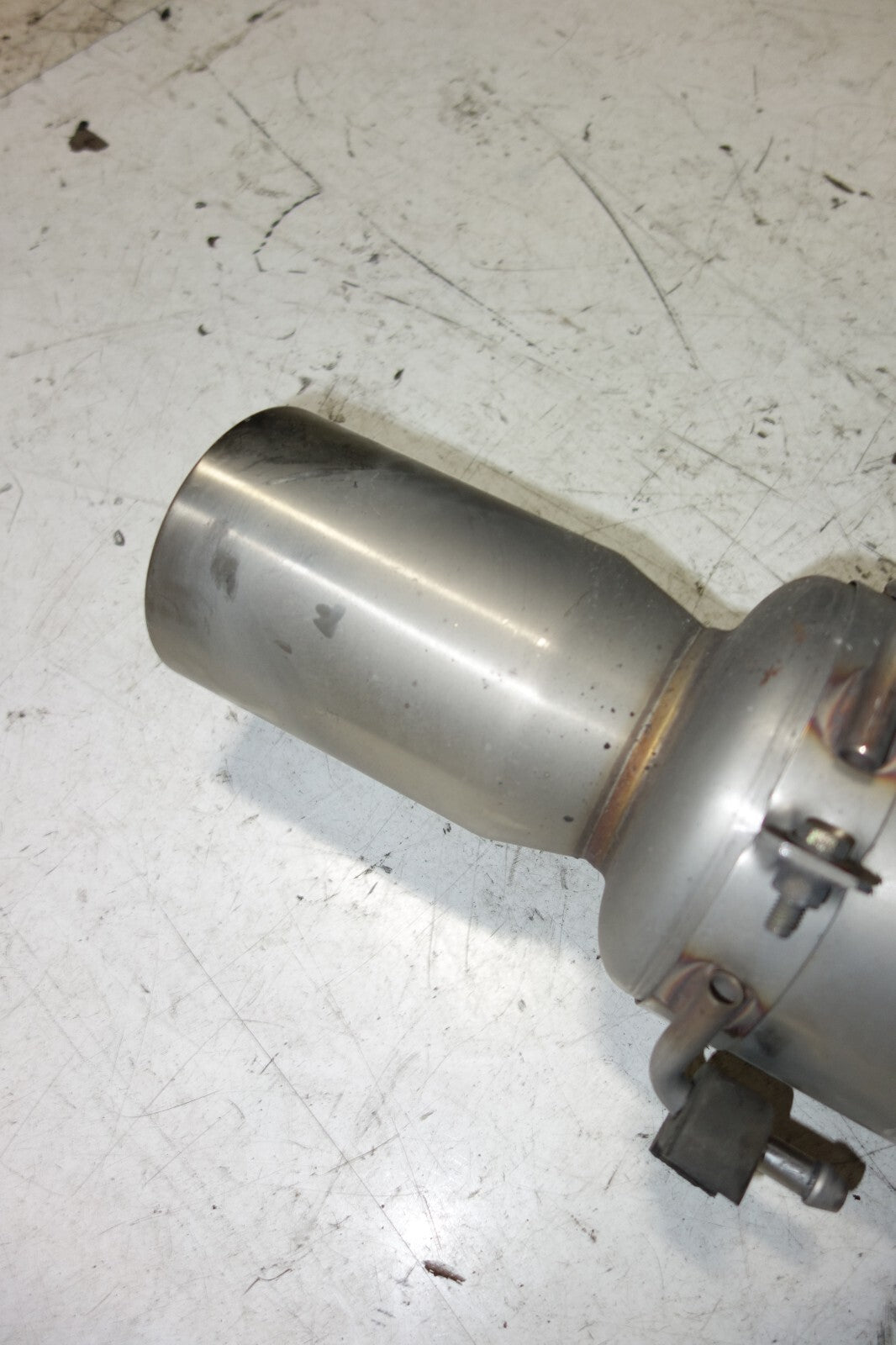 JDM Subaru Legacy Fujitsubo Exhaust Muffler Axle Back BE5 2000-2004