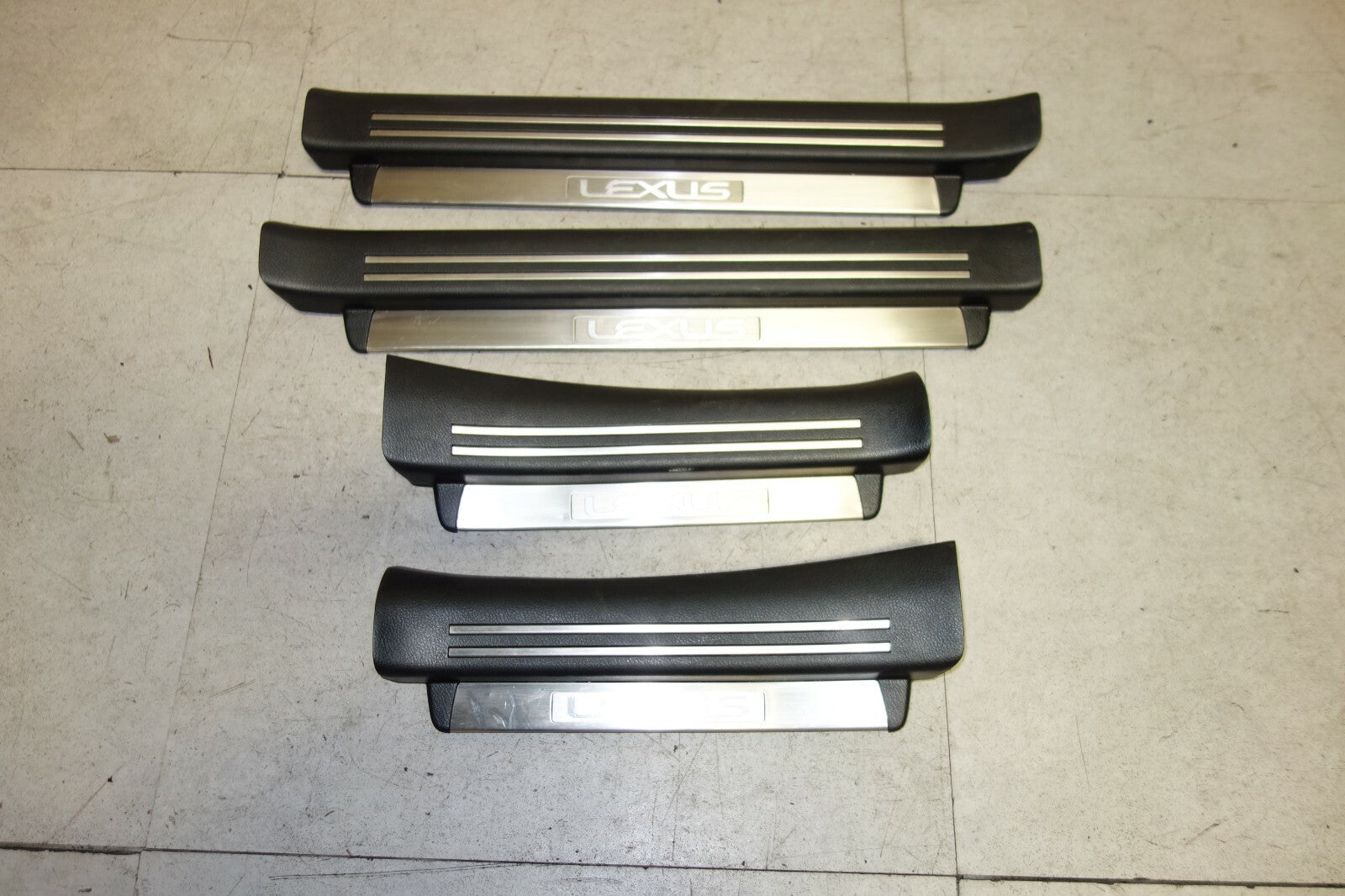 JDM LEXUS USF40 GENUINE LS460 OEM DOOR SILLS SCUFF PLATES RARE USF40 2007-2012