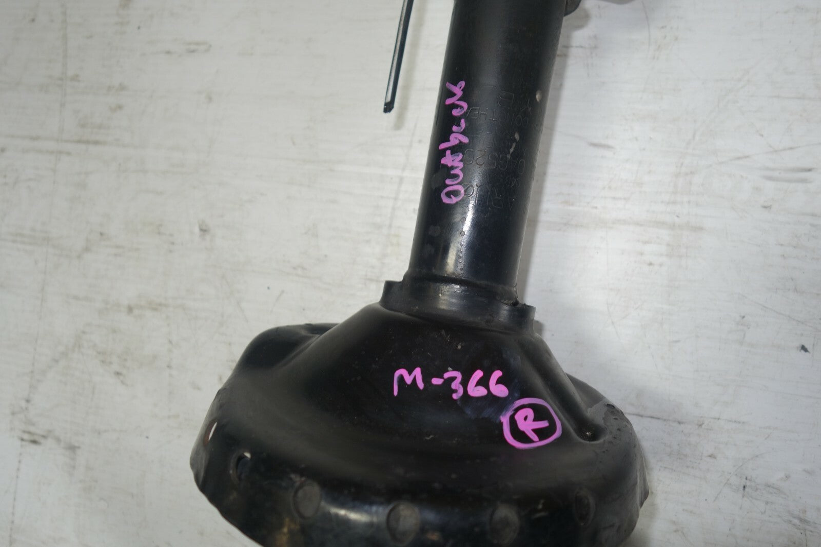 JDM 05-09 SUBARU LEGACY OUTBACK KYB FRONT RIGHT SIDE SHOCK STRUT ASSEMBLY  WAGON