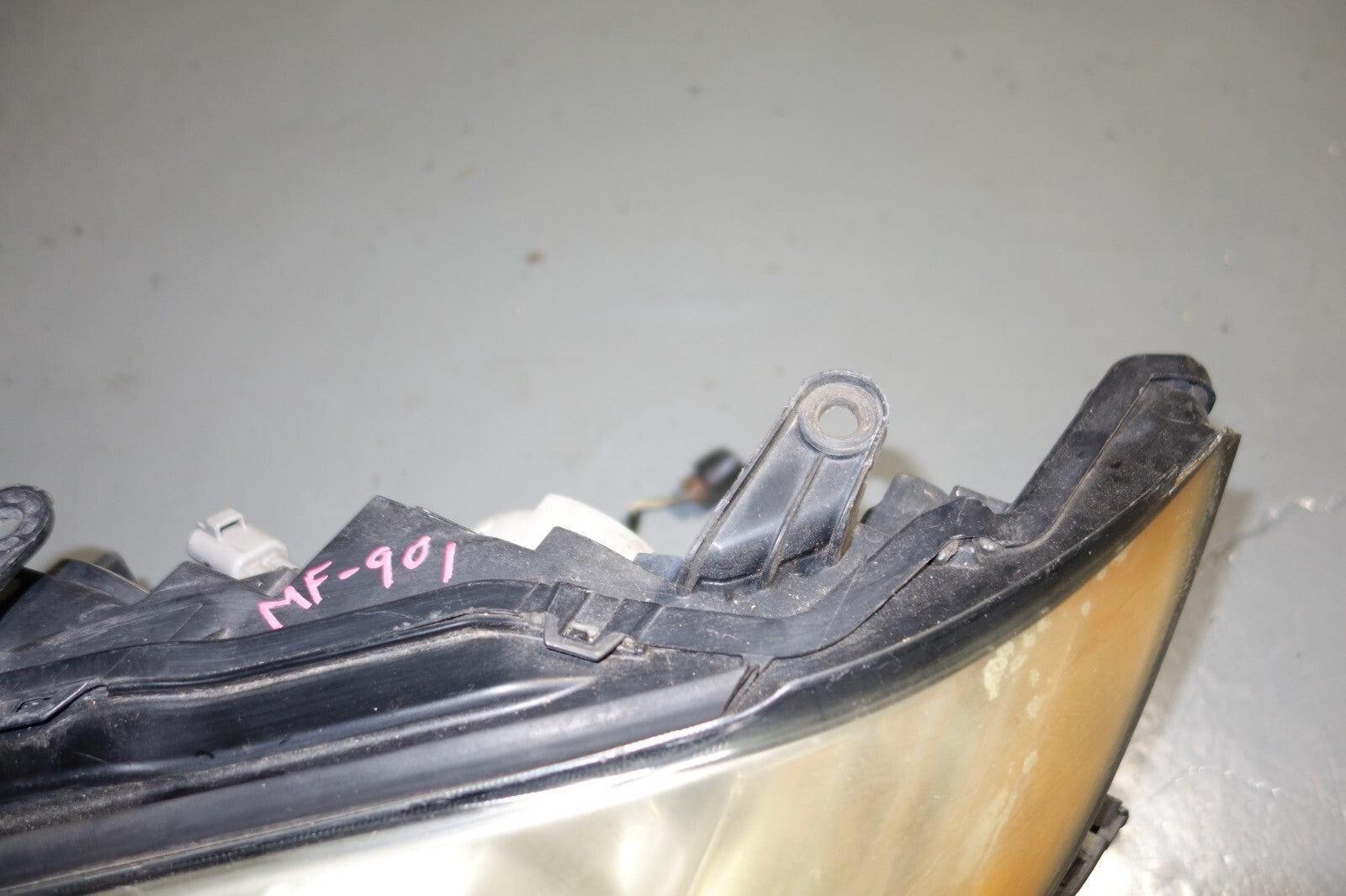 2008-2009 GENUINE SUBARU LEGACY USED HEAD LIGHTS LAMPS BLE BP5 BP9