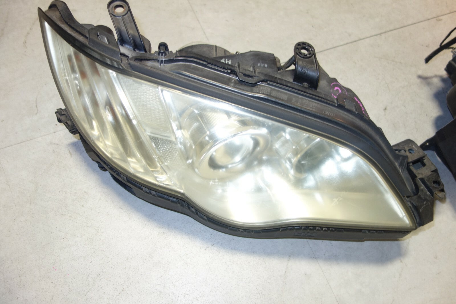 JDM Subaru Legacy Headlights Headlamps 2008 2009 HID OEM Left & Right BP9 BP5
