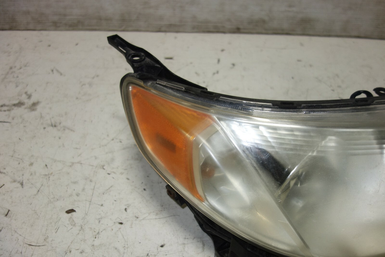 Subaru Forester Genuine Front Right Headlight Head Light SH5 2009-2013