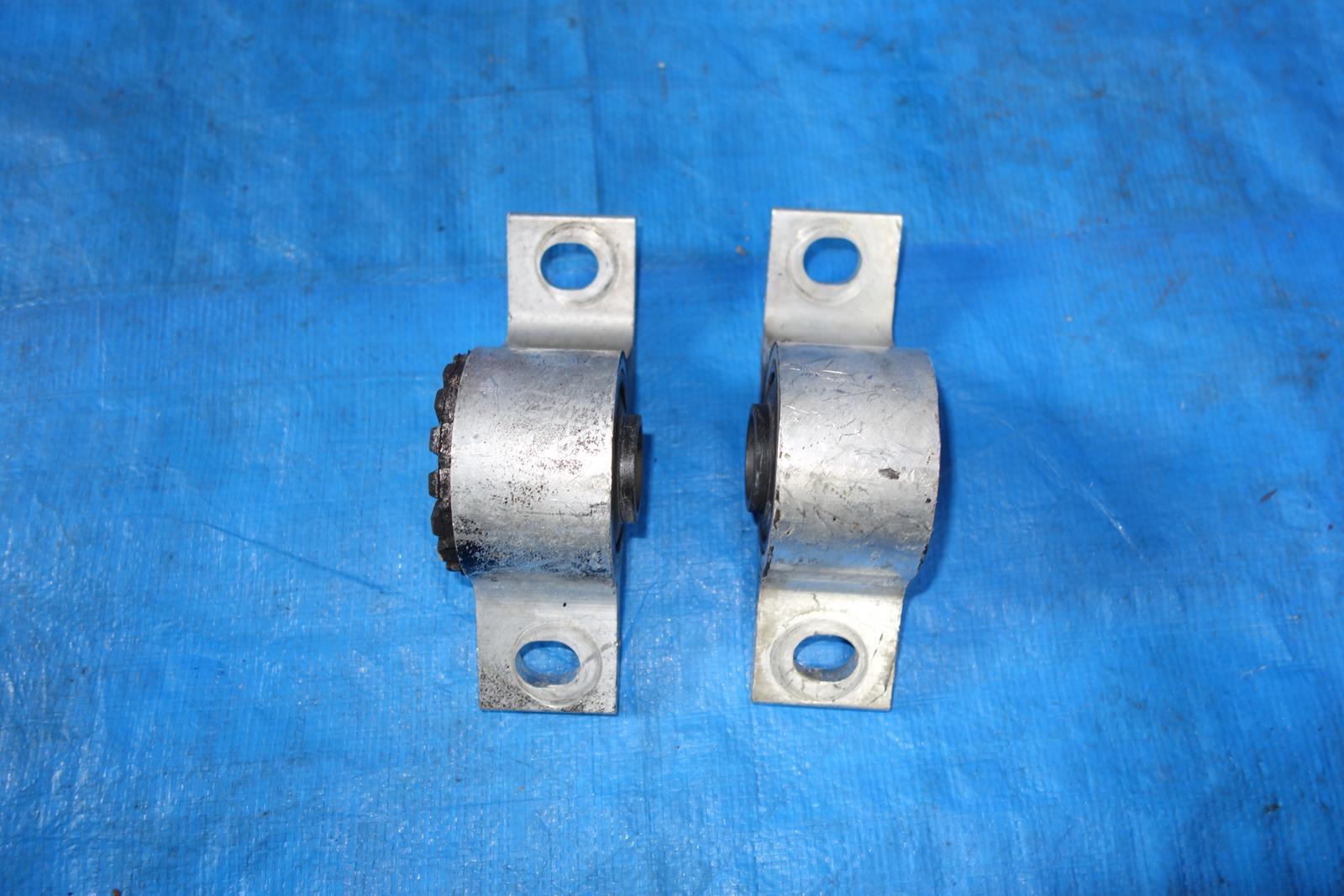 JDM Subaru Forester OEM Lower Control Bushings Set 2003-2008 ( 1 Year Warranty )