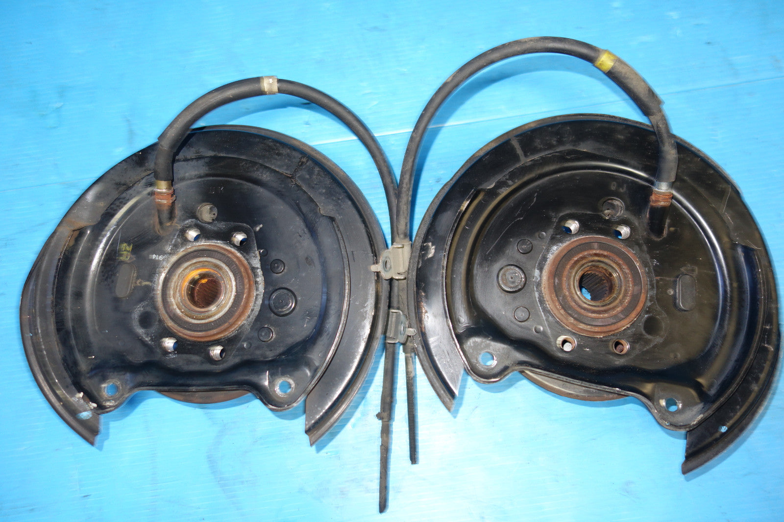 2005-2009 JDM Subaru Legacy Outback Rear Spindles Hubs Knuckles Bearings 5X100