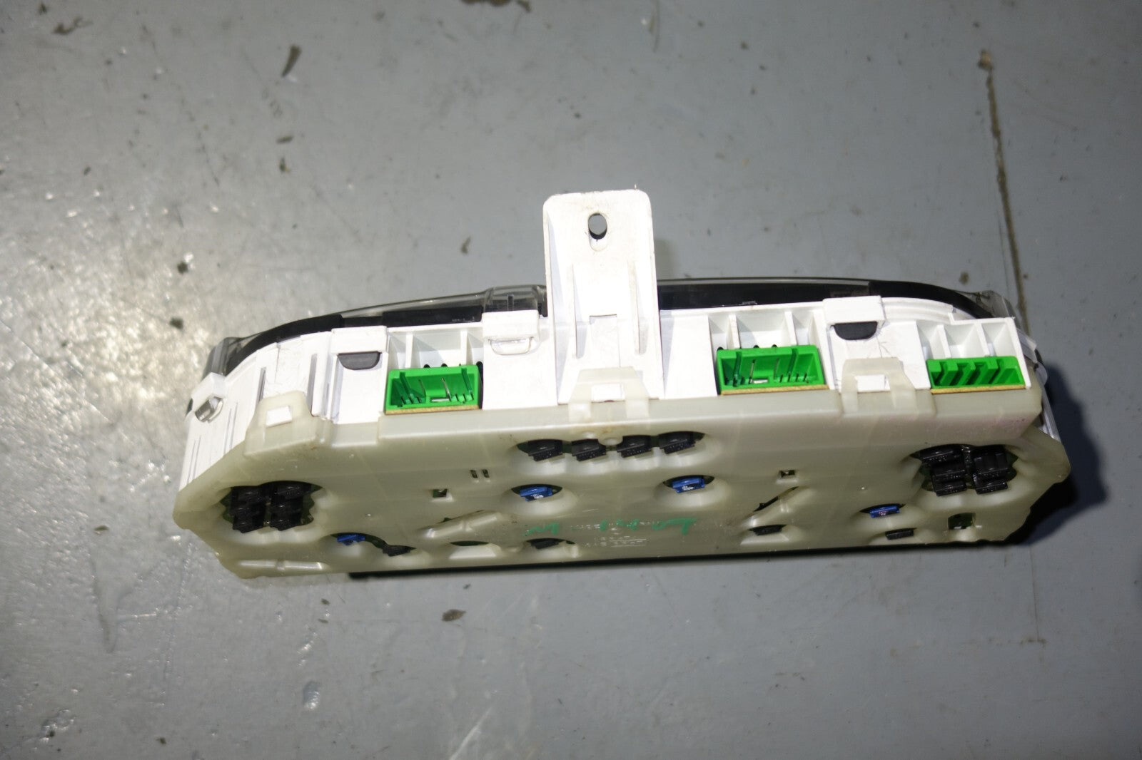 JDM 1998-2002 SUBARU FORESTER STi SF5 AUTOMATIC GAUGE CLUSTER  SPEEDOMETER