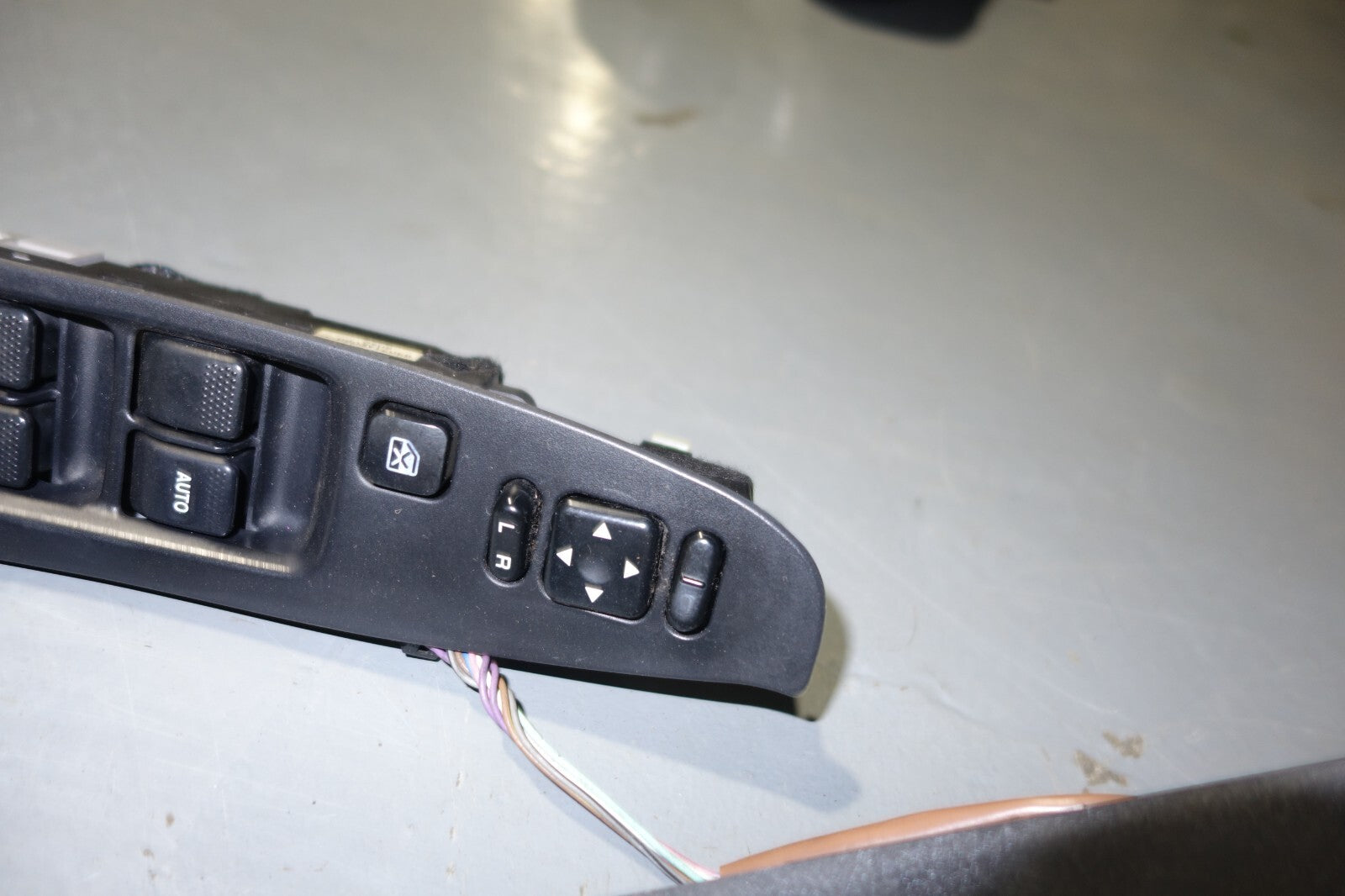 JDM Subaru Legacy Mirrors Power Folding Switch BH5/BE5 Left Right 2000-2004