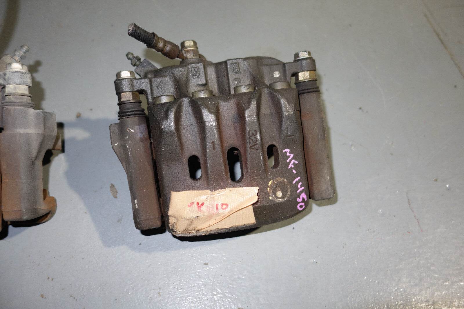 Genuine Lexus Is300 Front Brake Calipers Left & Right 2001 2002 2003 2004 2005