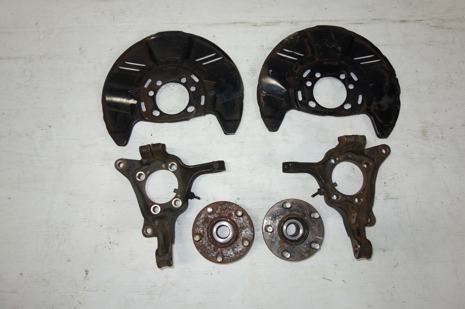 JDM SUBARU LEGACY OUTBACK OEM FRONT SPINDLE HUBS BEARING PAIR SPINDLE 2005-2014