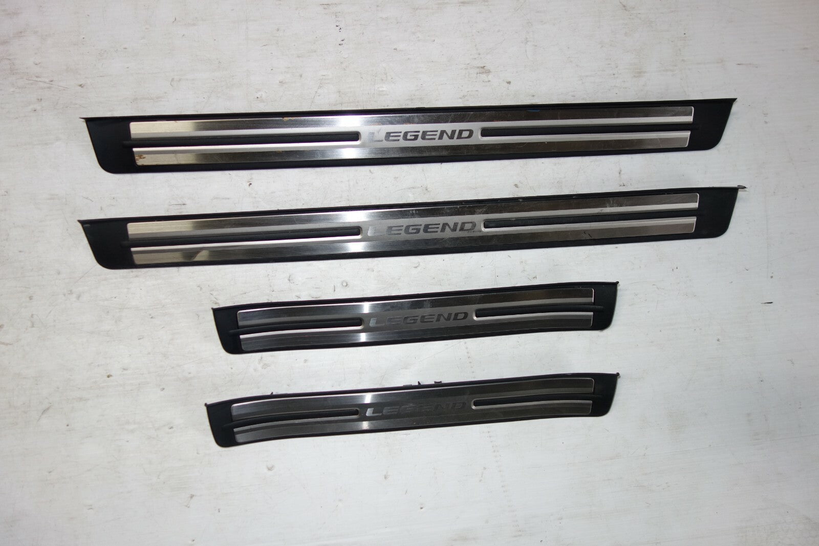 JDM ACURA RL HONDA LEGEND KB1 OEM DOOR SILLS TRIM SCUFF PLATES SIDE STEPS 05-08