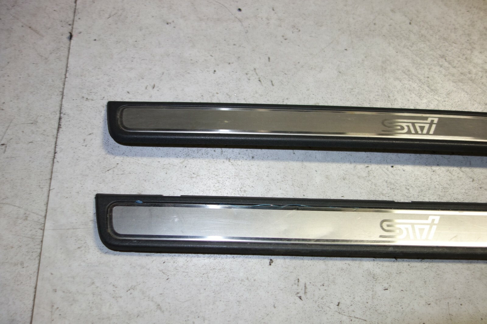 JDM 2008-2012 SUBARU IMPREZA WRX STI GRB OEM DOOR SILLS SCUFF PLATES STEPS SILL