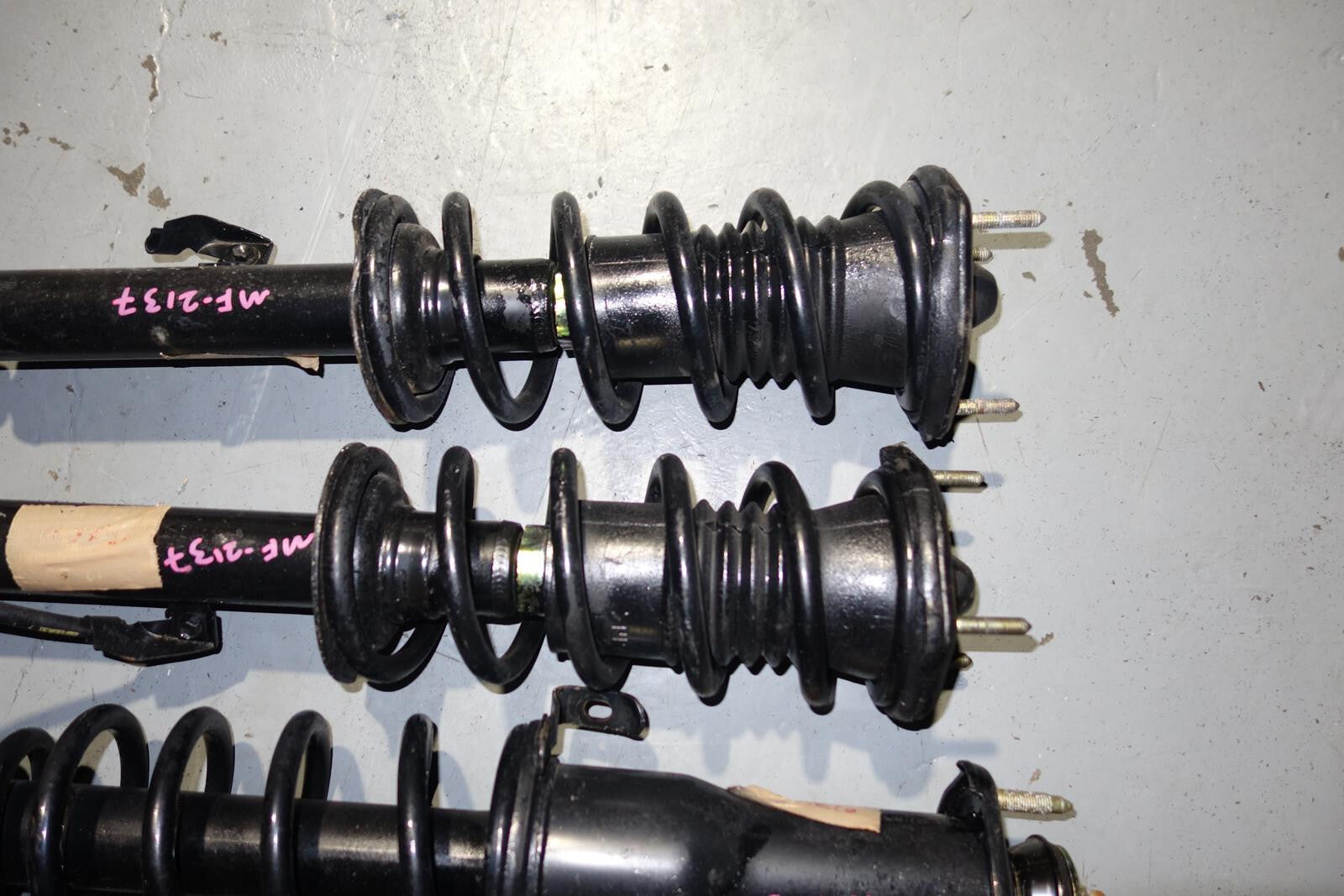 JDM Lexus IS300 Altezza SXE10 OEM Shocks Struts Springs Suspension 2001-2005