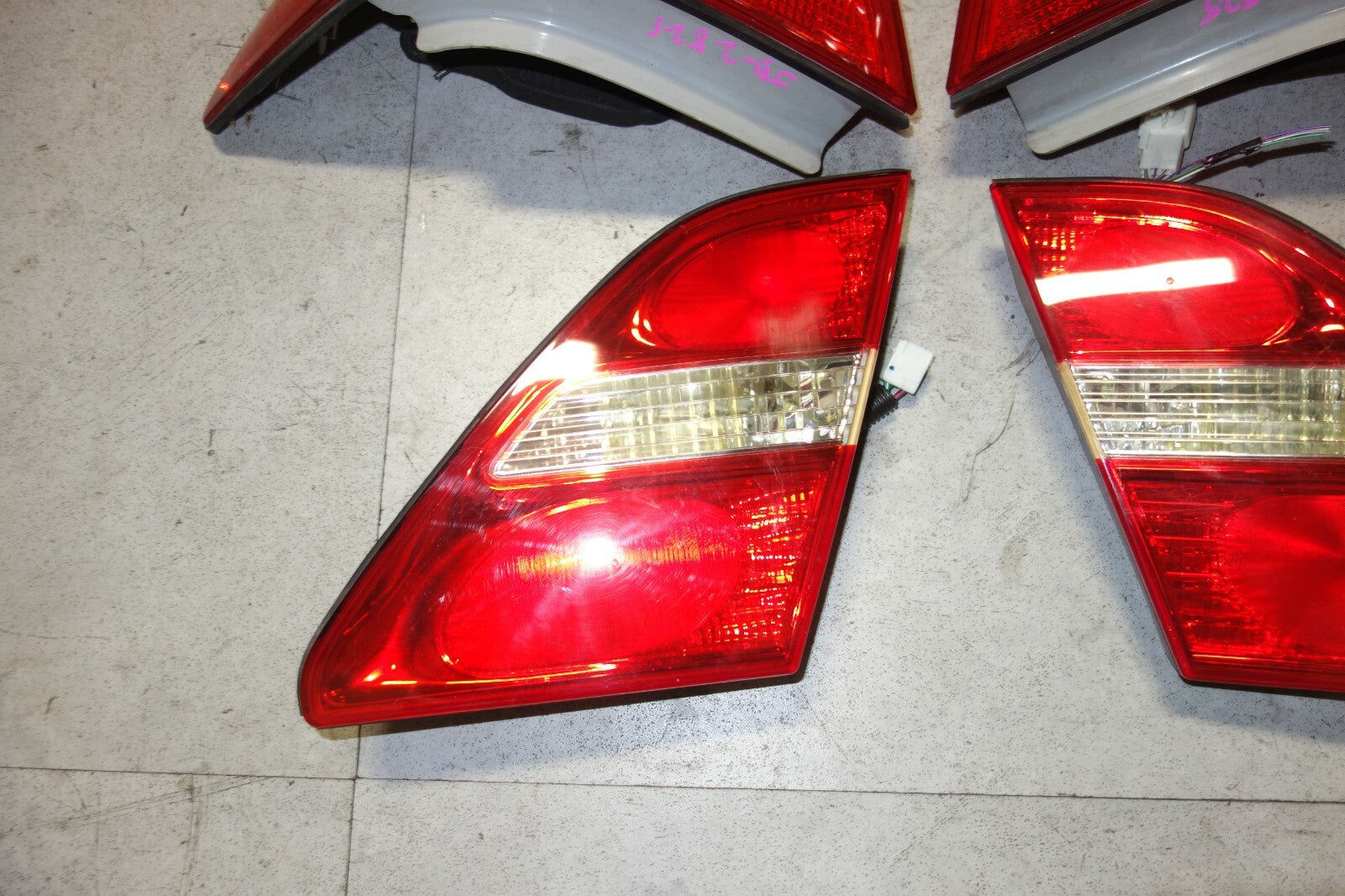 Lexus LS430 Taillight Taillights Lamps Inner Outer Trunk 2001 2002 2003 OEM