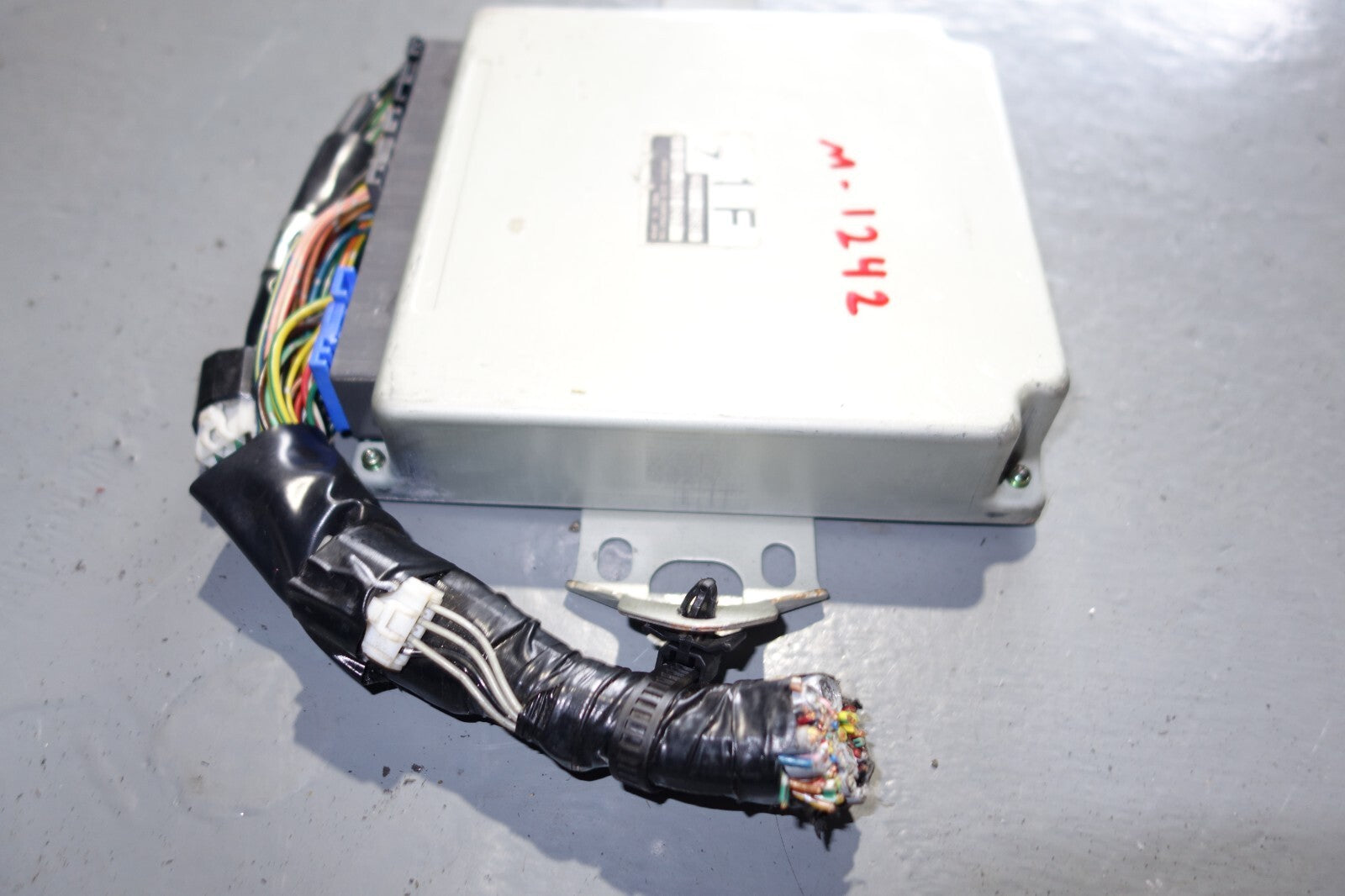 JDM SUBARU FORESTER STi SF5 TURBO ECU COMPUTER EJ20-T EJ205 COMPUTER 22611AG380