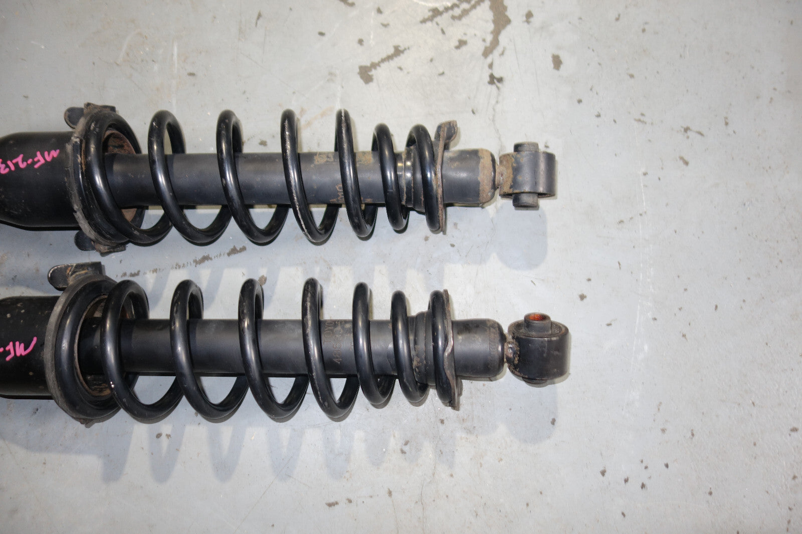 JDM Toyota Altezza SXE10 OEM Rear Shocks Struts Springs Suspension 2001-2005