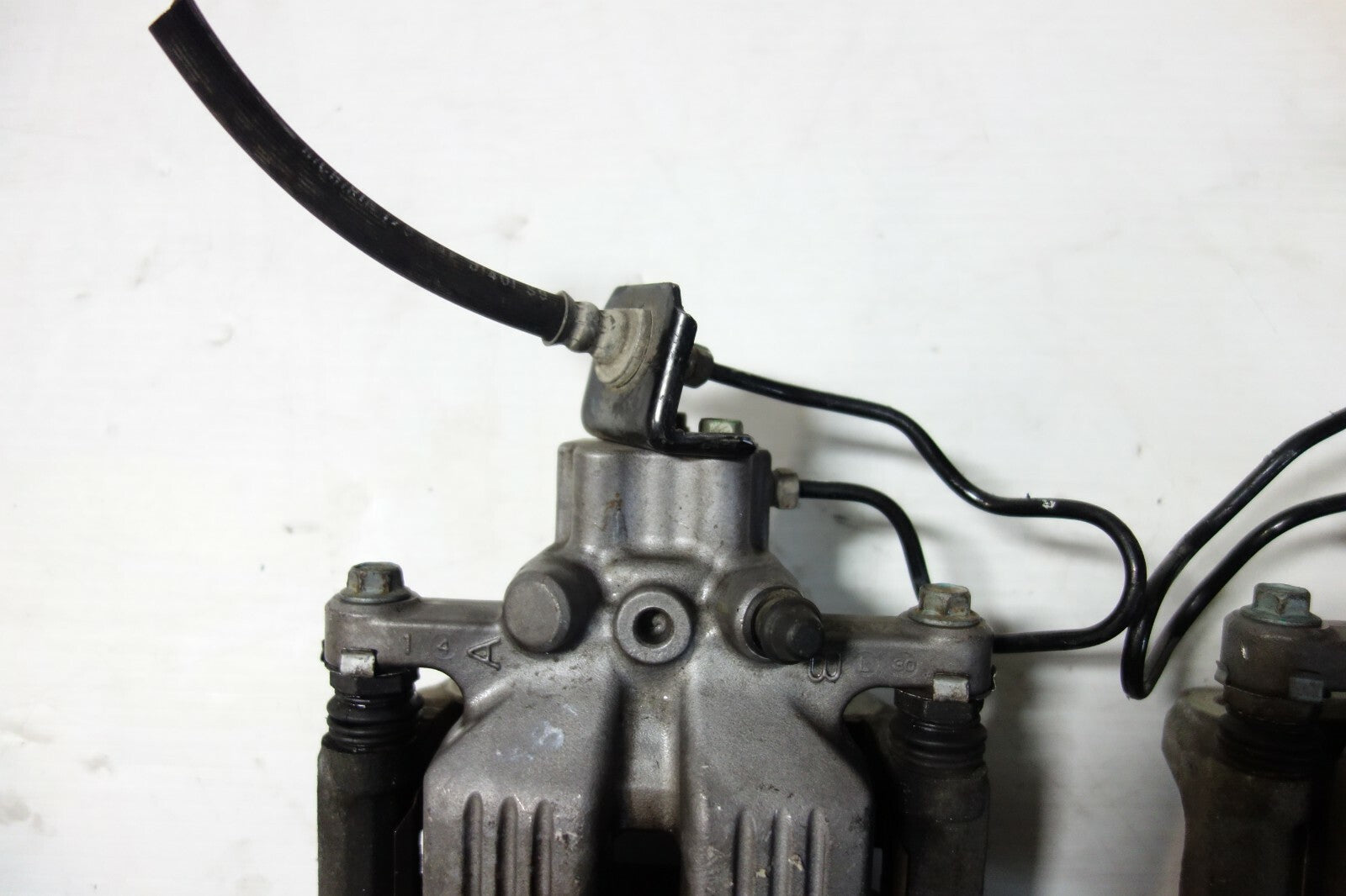 JDM Acura RL Rear Caliper Brake Caliper Left & Right OEM 2005 2006 2007 2008