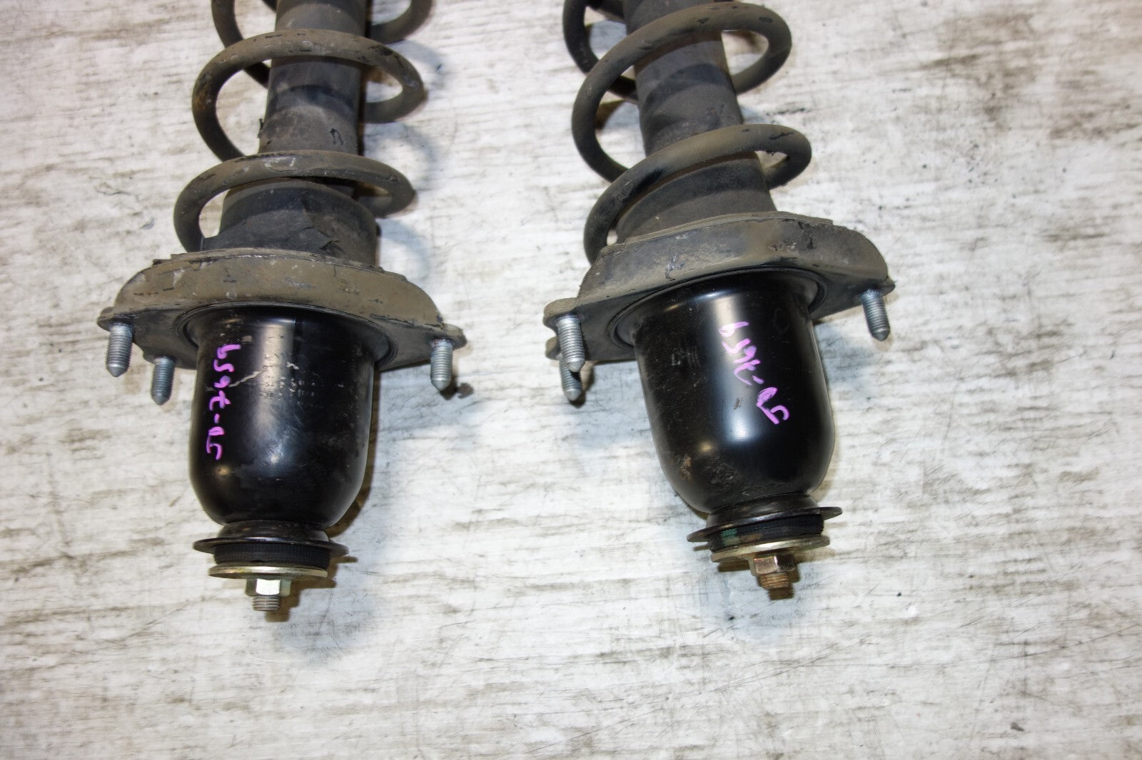 JDM 2000-2005 TOYOTA CELICA REAR SHOCKS STRUTS COIL SPRING LEFT & RIGHT
