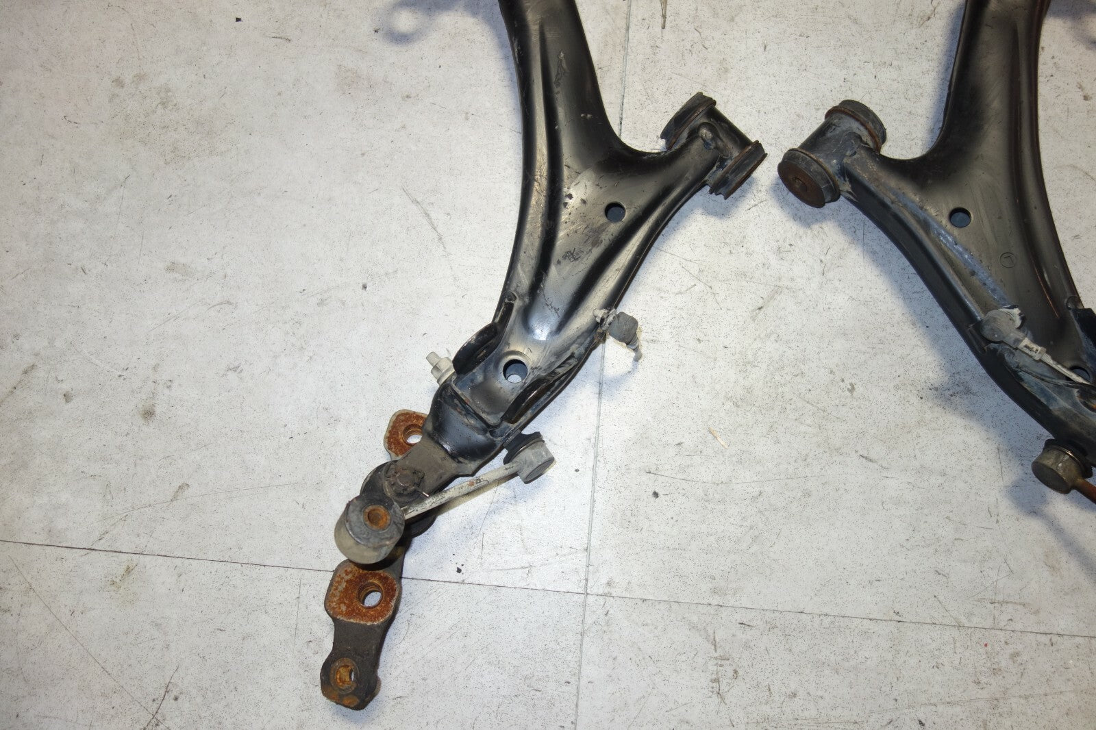 JDM Lexus LS430 Toyota Celsior Front Lower Control Arms OEM 2001-2006 Genuine