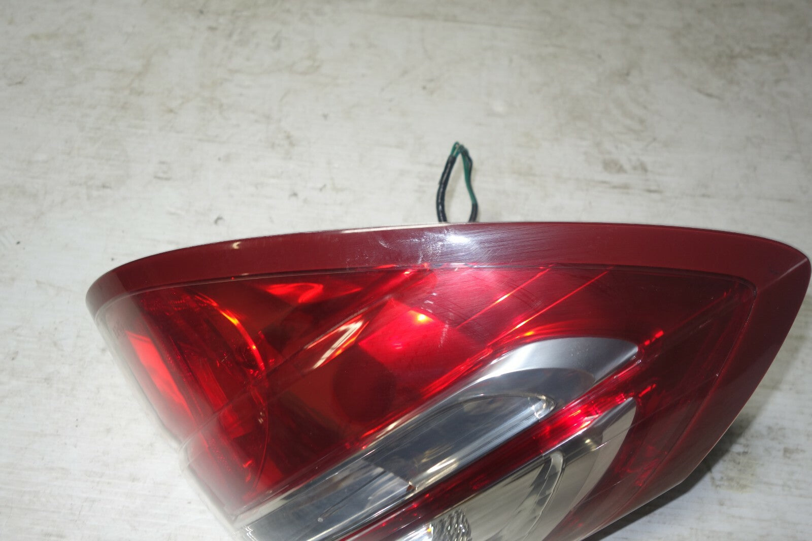 JDM 2005-2009 SUBARU LEGACY OUTBACK KOUKI OEM LEFT SIDE TAIL LIGHT TAIL LAMP