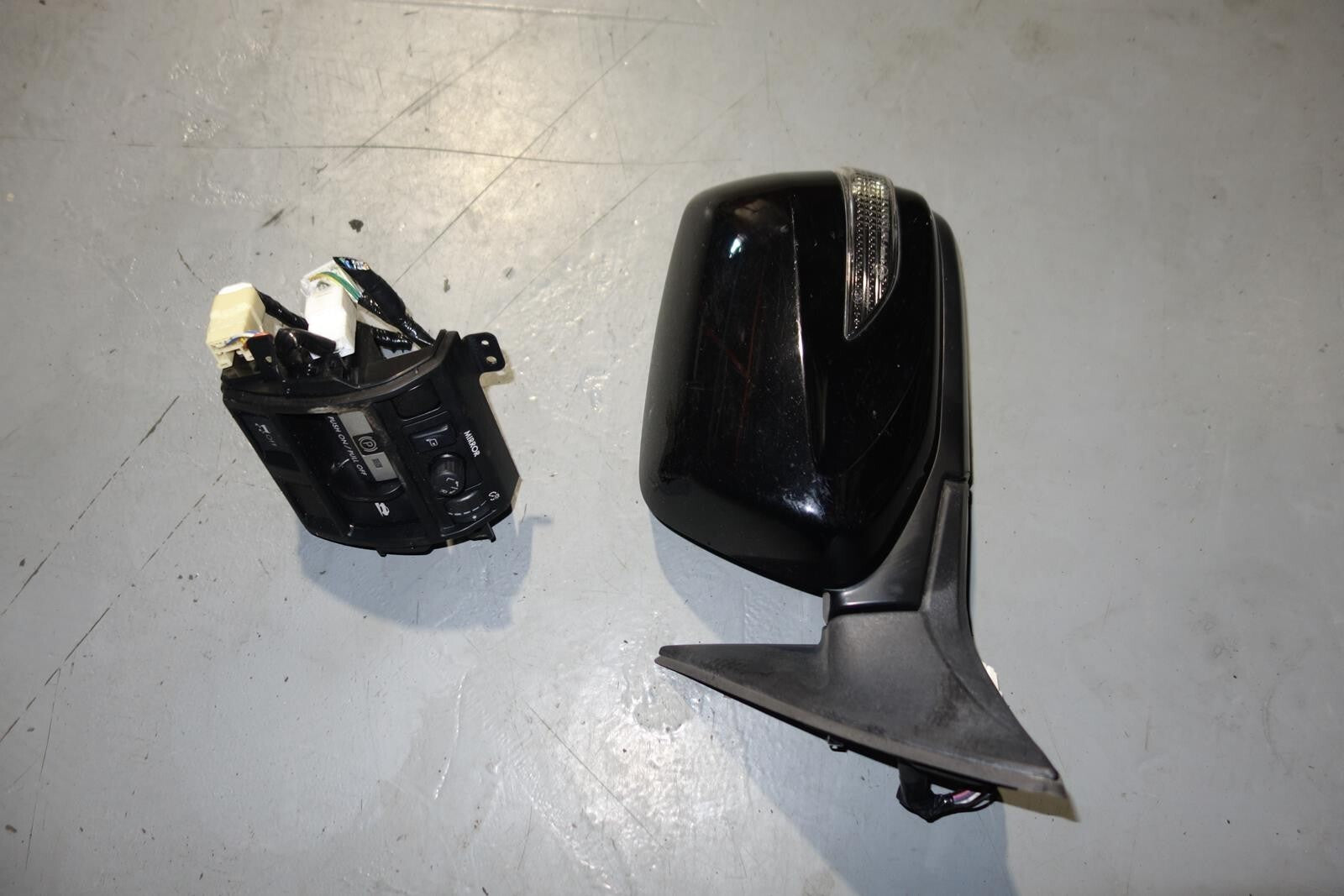 JDM Subaru Legacy Power Folding Door Mirror Light Switch BRM BR9 2010-2014 Left
